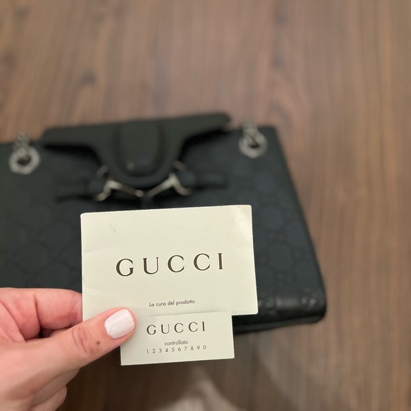 Gucci bag, barely used, in great condition. - Picture 4 of 6